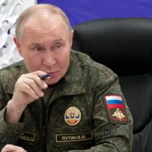 'Öbür tarafta askeri bir çılgınlık var'