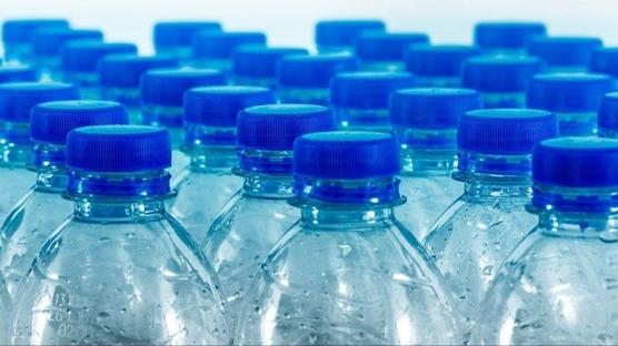 Şişelenmiş su sandığınız kadar temiz mi? Uzmanların açıklamaları şaşırttı!