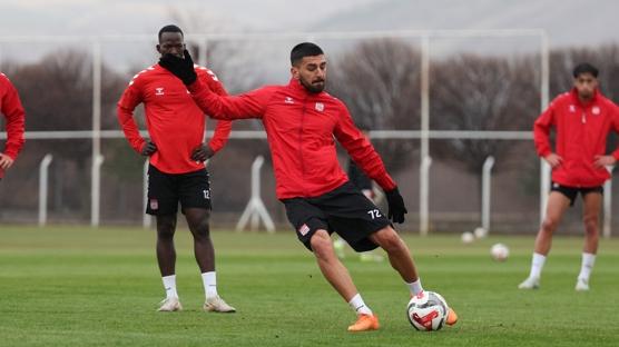 Sivasspor, orum FK mana hazrlanyor