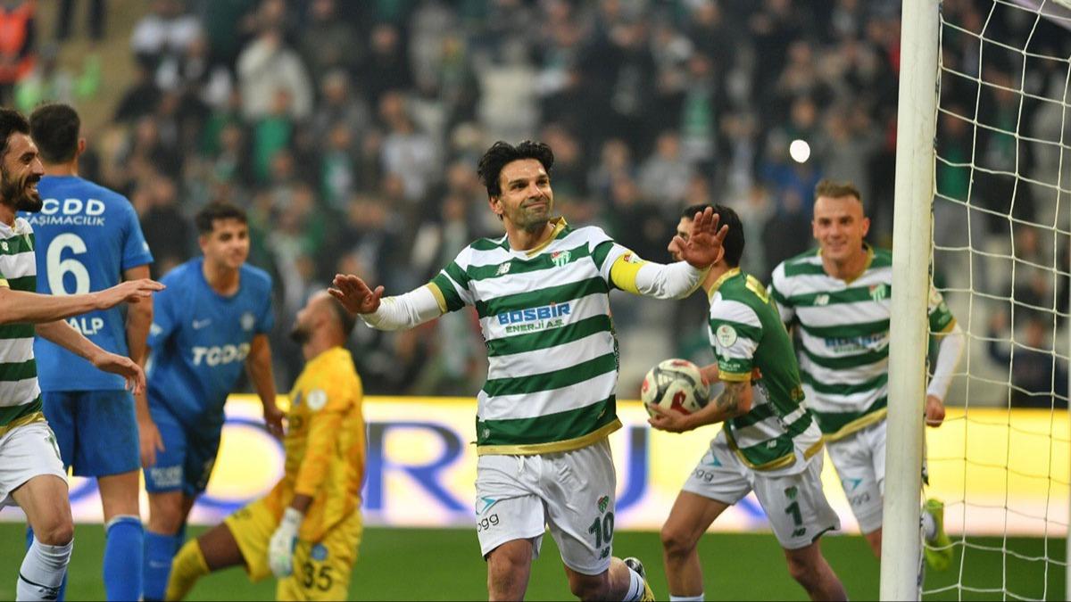 Bursaspor, Ankara Demirspor'u 4 golle geti