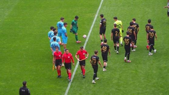 Maa 7 oyuncu ile kmlard! Yeni Malatyaspor hkmen malup sayld