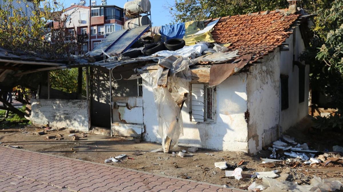 Mahalleli ''yeter'' dedi! p evden 2 kamyon atk kt