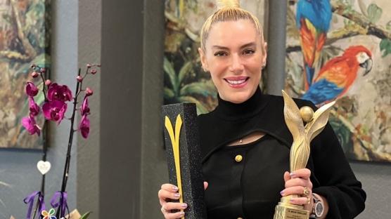 Mood Magazin �d�lleri sahiplerini buldu! Geceye '360' damgas�n� vurdu