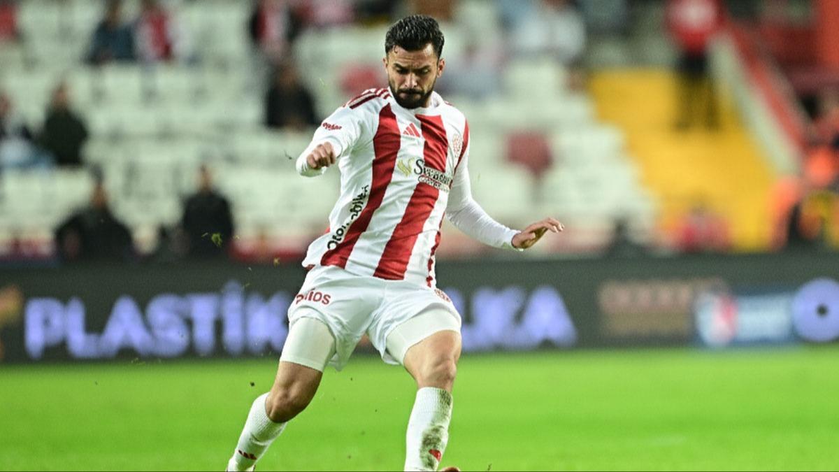 Antalyaspor'da erken deiiklik! Hseyin Trkmen, tepki gsterdi