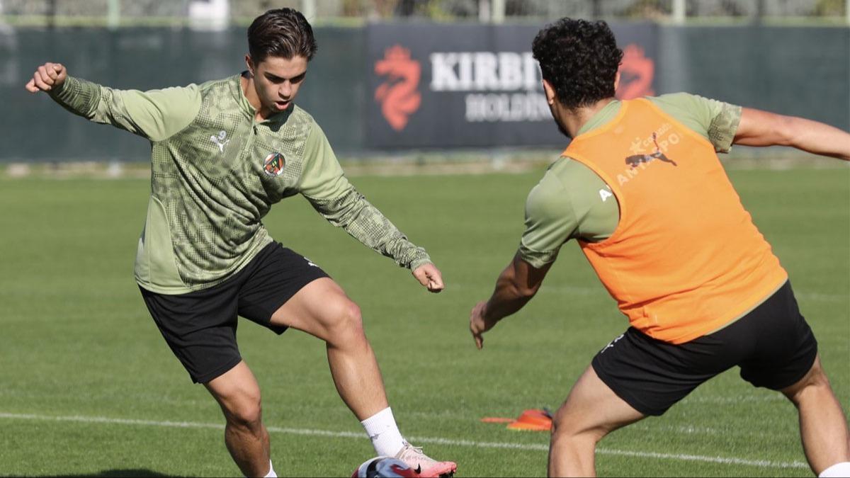 Alanyaspor kupa mesaisine balad