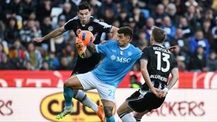 Napoli liderlik fırsatını kaçırdı