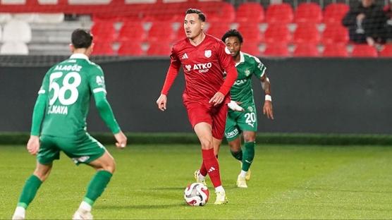 Pendikspor evinde takıldı