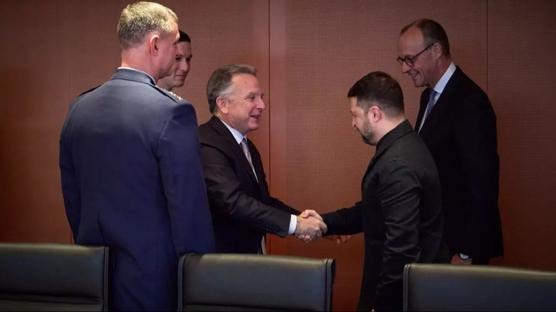 Berlin'de 5 saatlik zirve! ABD ve Ukrayna görüşmesinin detaylarını anlattı