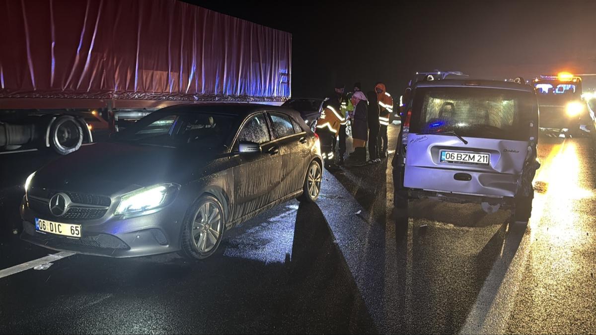 Bolu'da otomobil ile hafif ticari aracn arpt kazada 9 kii yaraland