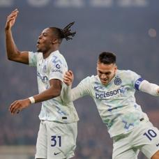 Inter, Genoa deplasman�nda hata yapmad�