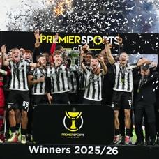 �sko�ya'da kupan�n sahibi St. Mirren