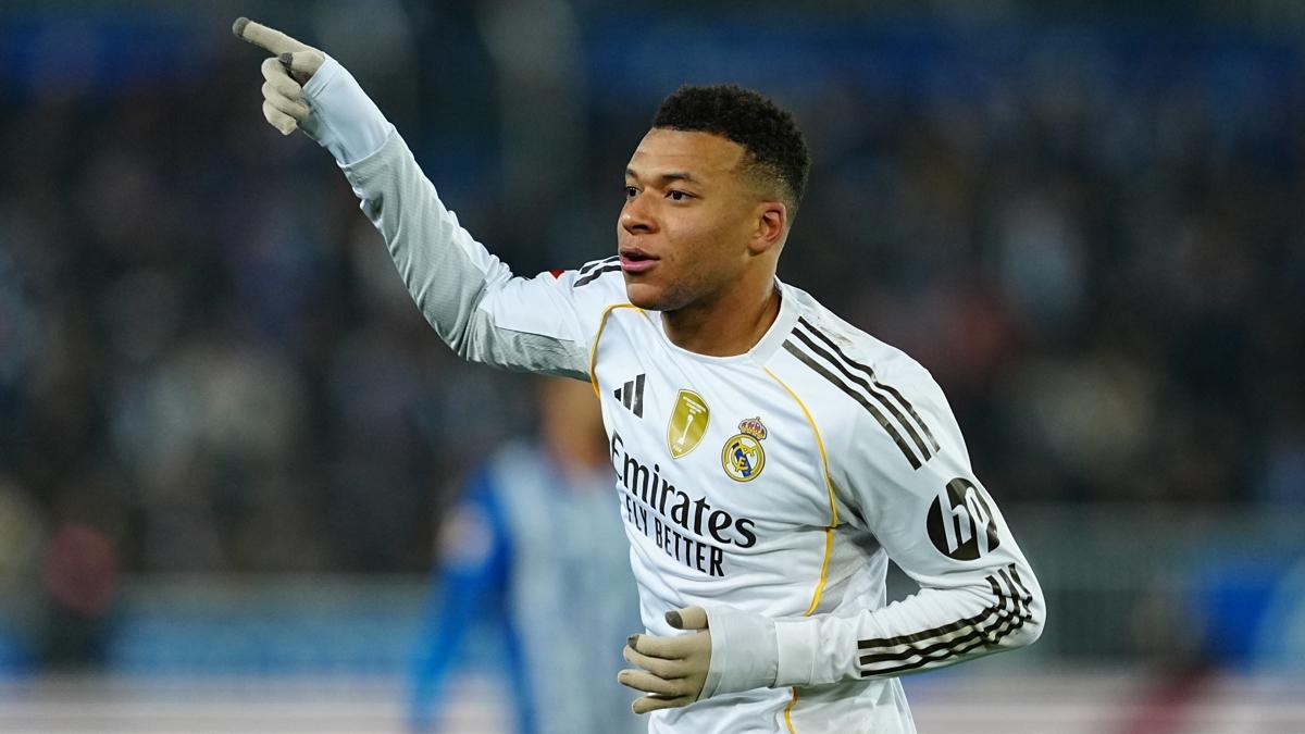 Real Madrid, Alaves kar��s�nda 3 puan� hanesine yazd�rd�