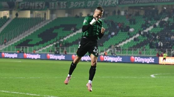 Sakaryaspor 3 golle kazand�