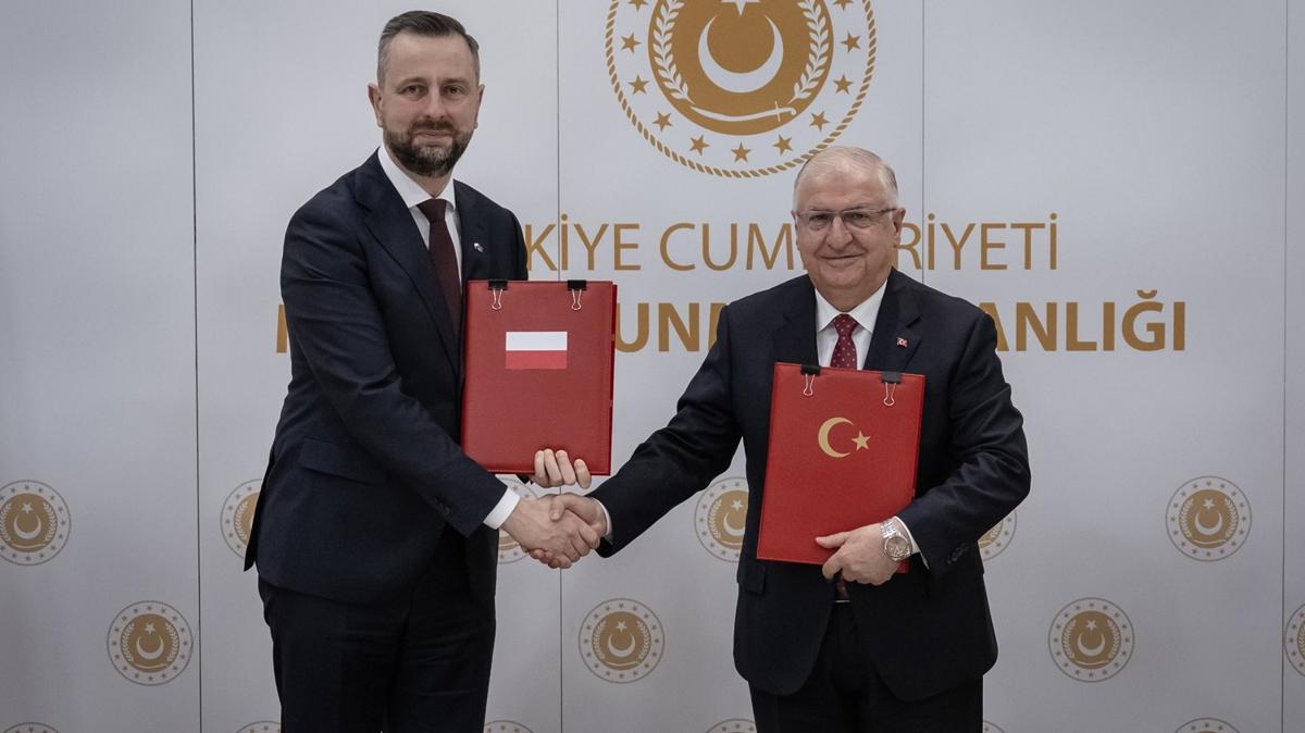 Trkiye'den kritik i birlii: mzalar atld