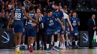 Anadolu Efes, Avrupa Ligi'nde Zalgiris deplasmanında