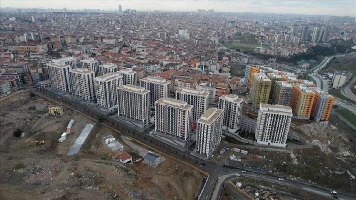 Bakanlık, İstanbul'u dönüştürüyor! Yeni Mahalle Evleri Projesi'nde anahtarlar sahiplerine verildi