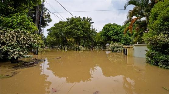 Bolivya'da sel facias�: 20 ki�i �ld�