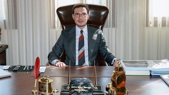 Yaz�c�o�lu'nun makam odas�ndan b�cek ��kt�