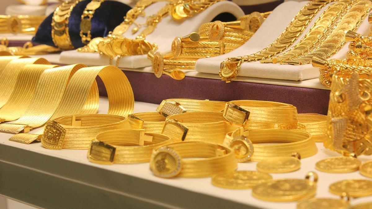 Fed indirimi sonrası altın coştu! Yıl sonu hedefi şimdiden görüldü