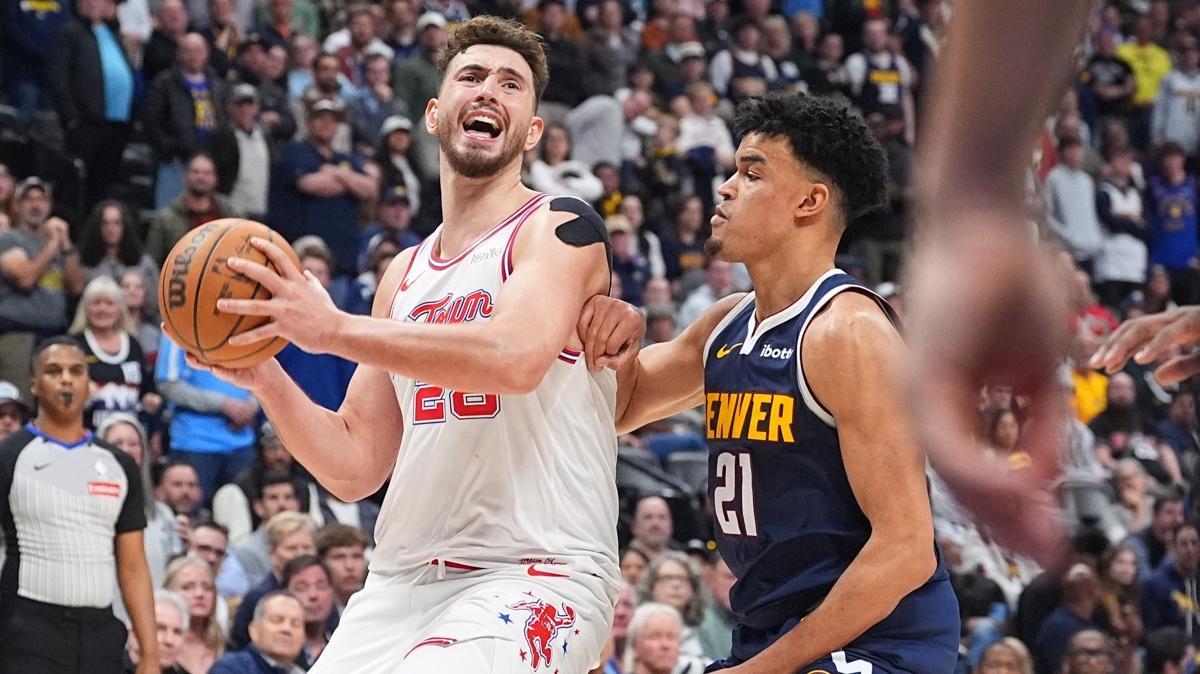 Jokic ve �eng�n'den kar��l�kl� triple-double! Zorlu ma�ta kazanan Nuggets