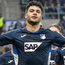 Ozan Kabak, haftan�n 11'inde