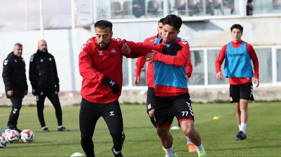 Sivasspor, Iğdır FK mesaisinde