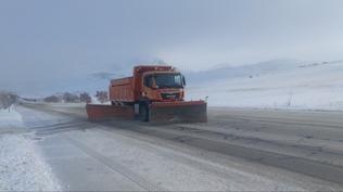 Van'da kış sert başladı: 90 yerleşim yeri ulaşıma kapalı