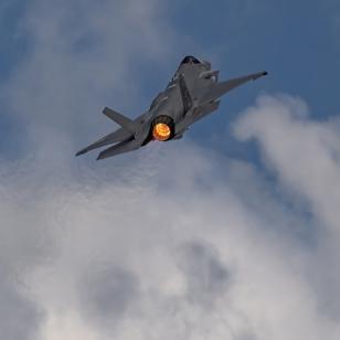�lk F-35 sava� u�a�� hava �ss�nde