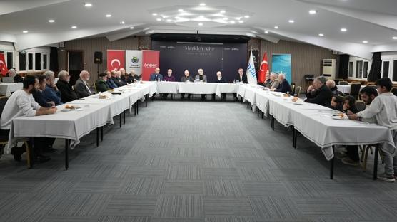 74 y�ll�k haf�za Bursa'da bulu�tu: �mam hatip okullar�n�n ilk mezunlar� bir araya geldi