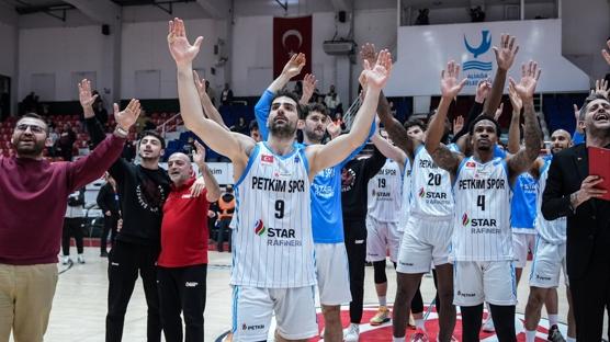 Alia�a Petkimspor, �spanyol rakibini rahat ge�ti