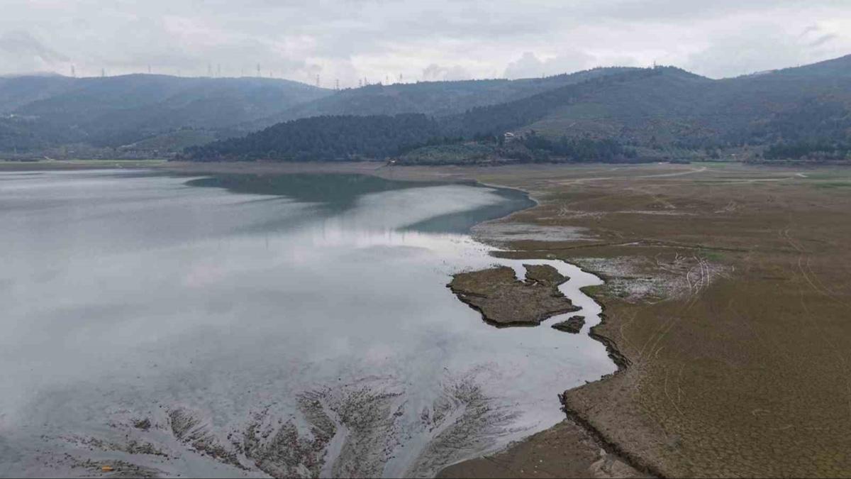 Bursa'n�n can damar� kuruyor! Tar�m�n bel kemi�i g�lette su kalmad�