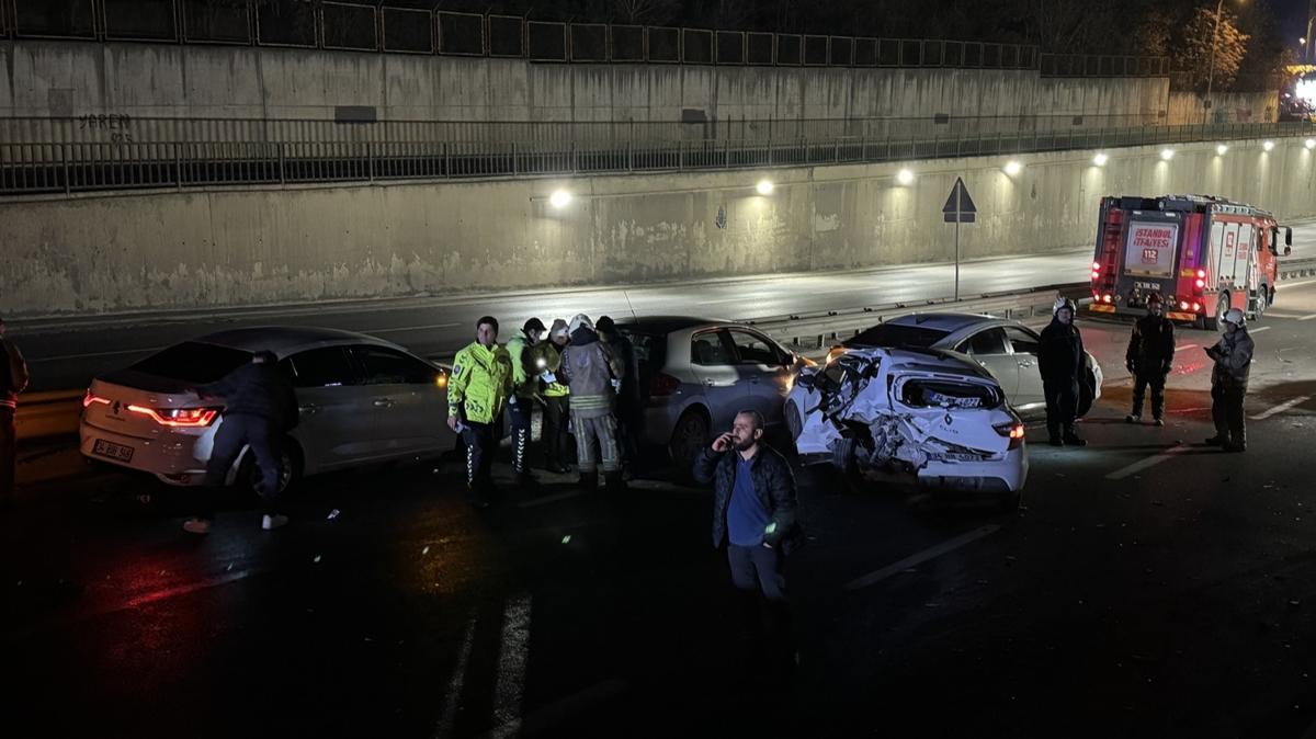 �ekmek�y'de 7 arac�n kar��t��� kaza