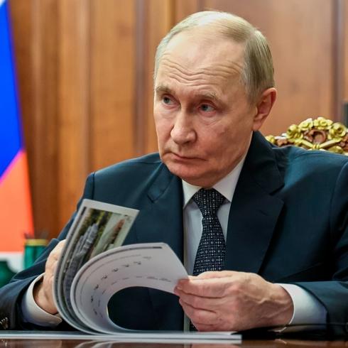Putin'den Bat�'ya g�zda��