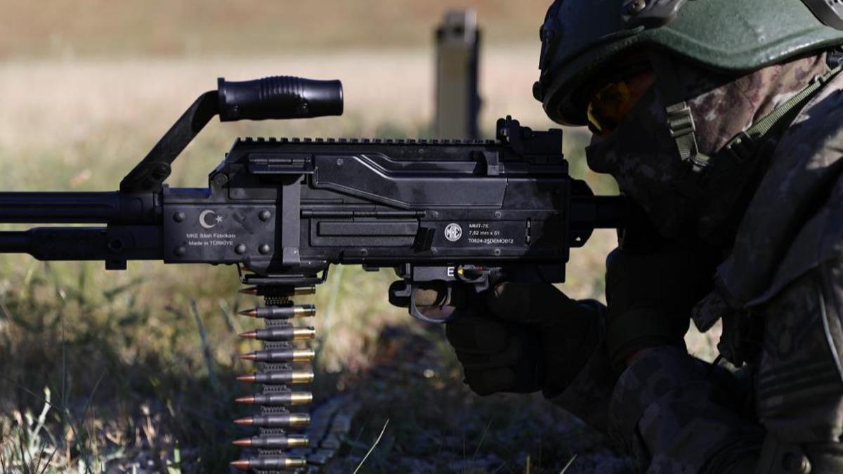 Yerli ve milli ilk modern makineli t�fek haz�r! NATO testlerinden tam not ald�