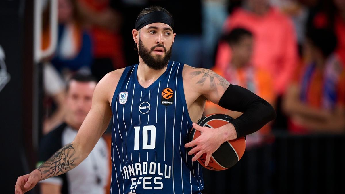 Anadolu Efes sahas�nda Dubai Basketbol'u a��rlayacak