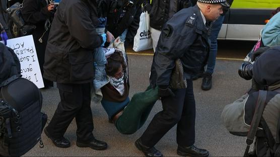 Batının ikiyüzlülüğü mide bulandırdı