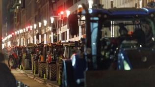 Çiftçilerden AB liderlerine traktörlü protesto