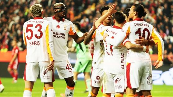 Galatasaray'�n rakibi Ba�ak�ehir