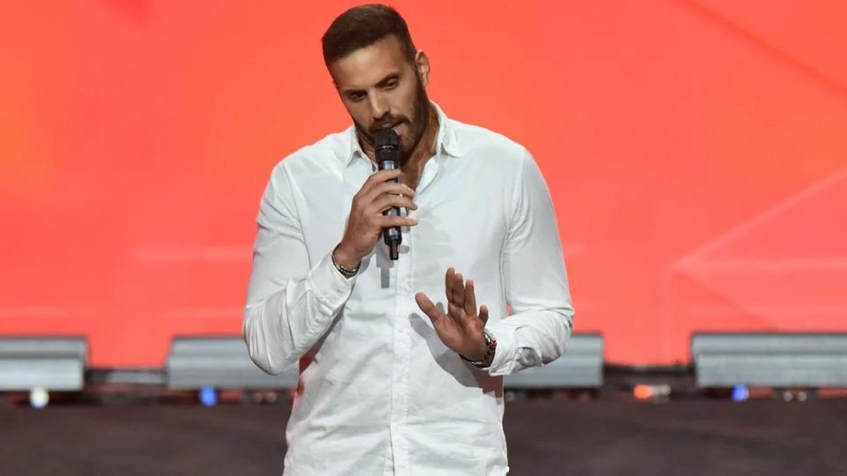 Gazeteciyi darbeden Yunan milletvekili için karar