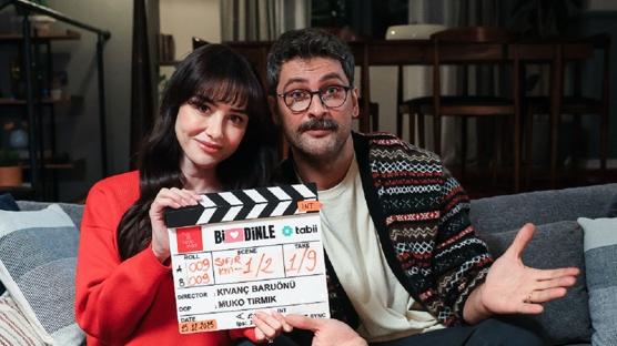 Onur Tuna ve �zge G�rel ba�rolde... tabii'nin yeni dizisi 'Bi' Dinle' sete ��kt�!