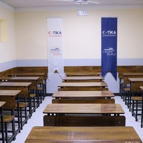 T�KA, Afganistan'da umut in�a ediyor! T�rkiye'nin deste�iyle 30 bin ��renci okula kavu�tu