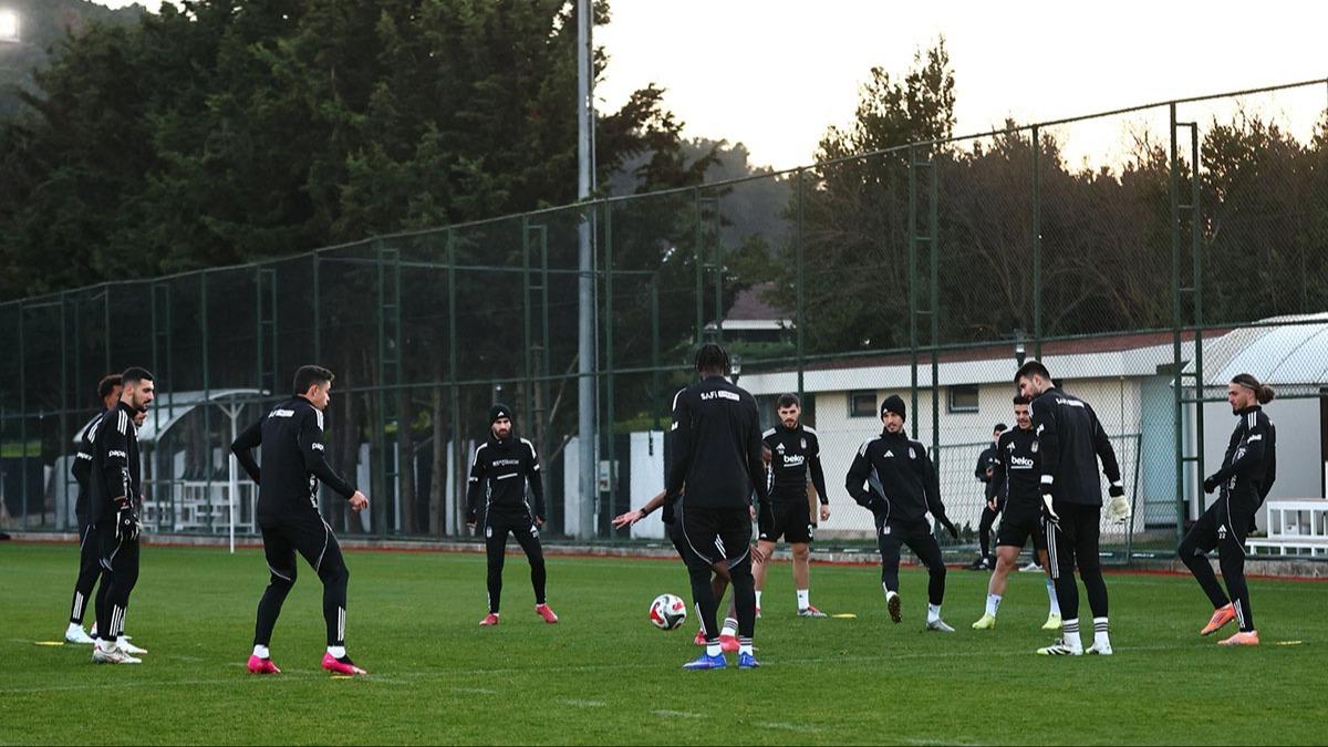 Be�ikta�, �aykur Rizespor ma��na haz�r