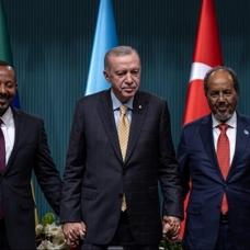 Cumhurba�kan� Erdo�an bar��t�rm��t�: Etiyopya ile Somali aras�nda s�cak temas