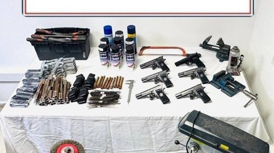 Ev de�il imalathane: �ok say�da silah ele ge�irildi