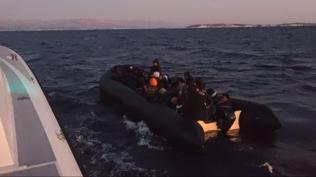 �zmir'de 99 d�zensiz g��men yakaland�: Aralar�nda �ocuklar da var