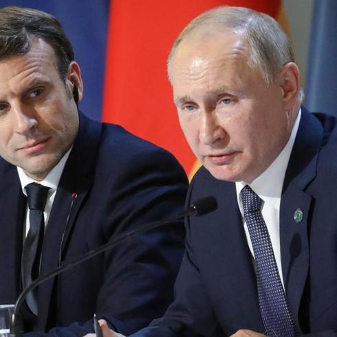 Macron'dan 'Putin ile g�r��meliyiz' mesaj�