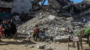 Soyk�r�mc� �srail'den Gazze'ye hava sald�r�s�