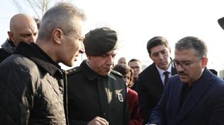 I�d�r Valisi Turan, Ermenistan s�n�r�ndaki Alican S�n�r Kap�s�'nda inceleme yapt�