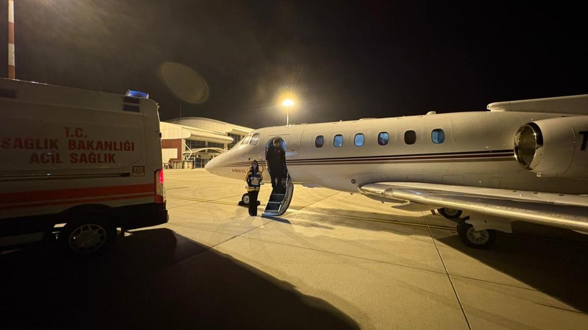 A�r�'da karaci�er yetmezli�i olan bebe�e ambulans u�ak yeti�ti