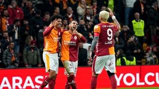 Galatasaray ilk yar�y� lider bitirdi